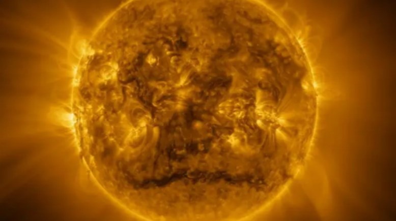 عاصفة شمسية