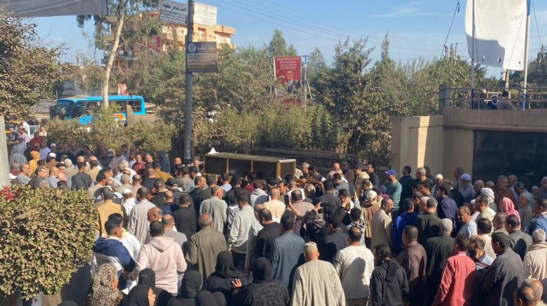 جانب من الجنازة 