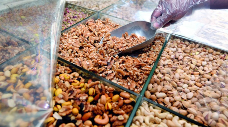 أسعار البندق والمكسرات في الأسواق