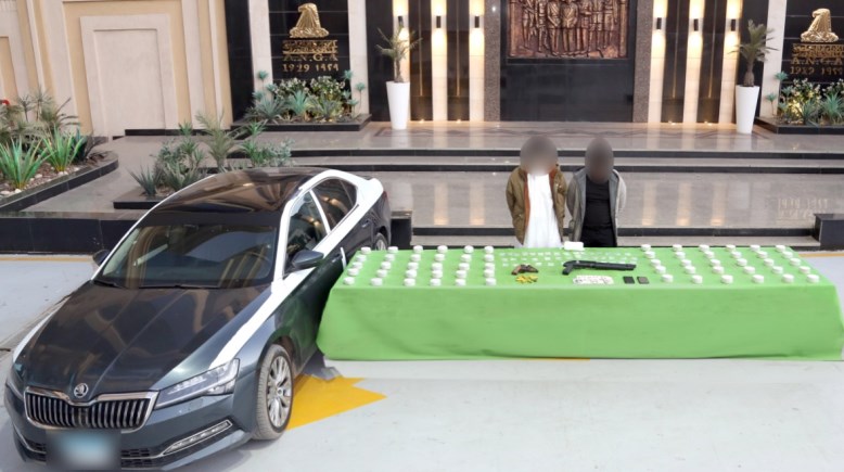 المضبوطات التي تم العثور عليها مع المتهمين