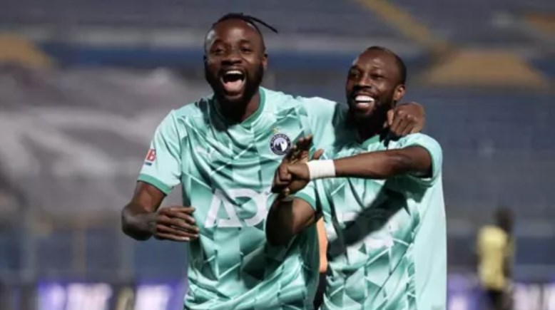 فيستون ماييلي