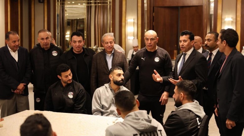 أبو ريدة ووزير الرياضة مع منتخب مصر 