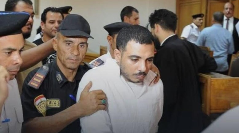 سفاح التجمع في إحدى جلسات محاكمته