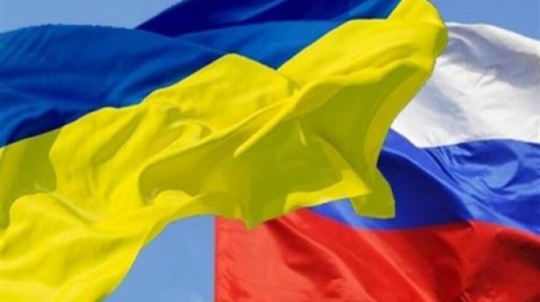 علما روسيا وأوكرانيا 