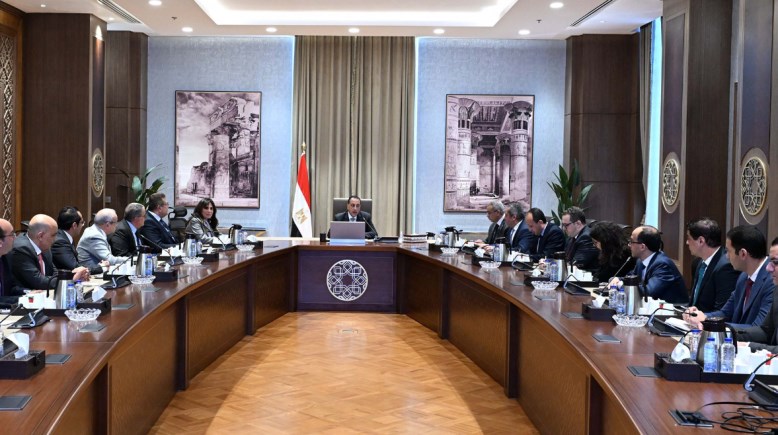 اجتماع رئيس الوزارء لمتابعة موقف تنفيذ توصيات اللجنة الاستشارية للتنمية العمرانية وتصدير العقار