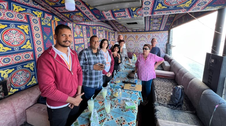 سياح فى نجع حمادي 