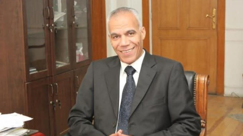 المخرج على سيد الأهل