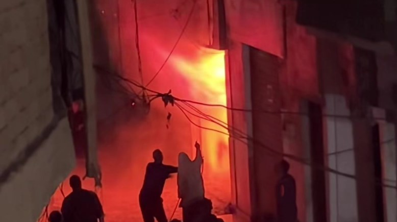 حريق مخزن أجهزة كهربائية في الوراق