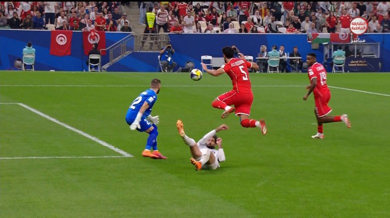 لقطة من مبارة تونس وفلسطين 