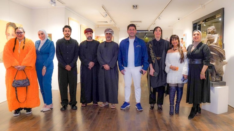سفراء ونخبة من الفنانين والإعلاميين في افتتاح معرض "مرئيات متصلة"