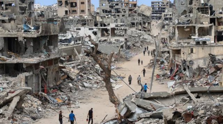 دمار غزة بسبب الحرب الإسرائيلية