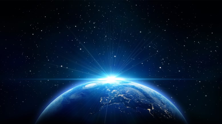 موضوع تعبير عن الفضاء للطلاب بالعناصر