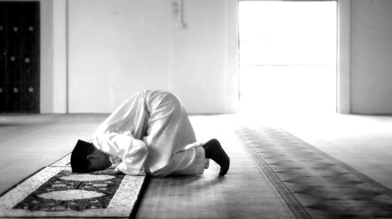 مواقيت الصلاة في مصر اليوم الإثنين 15 ديسمبر 2025