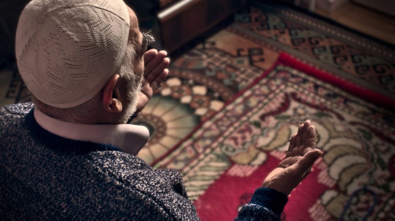 مواقيت الصلاة في مصر اليوم الأحد 21 ديسمبر 2025