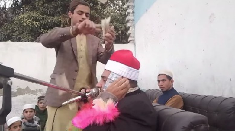 القارئ محمد الملاح 