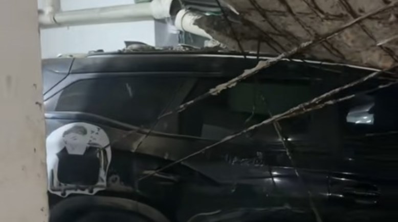 جانب منتحطم سيارة شيماء سعيد زوجة إسماعيل الليثي