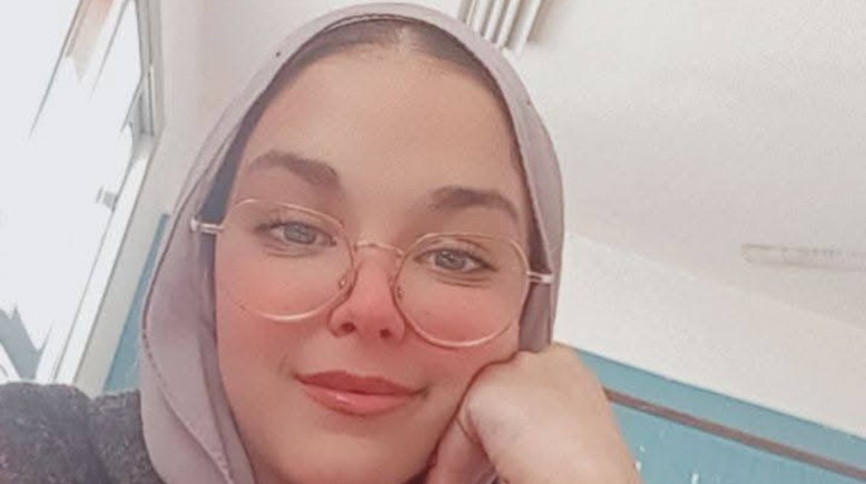 الطالبة جنى