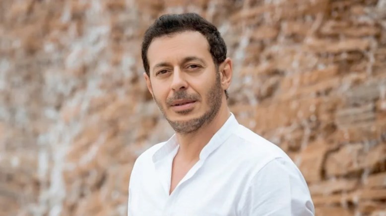 الفنان مطصفي شعبان 