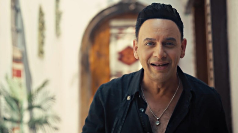 المطرب مصطفي قمر