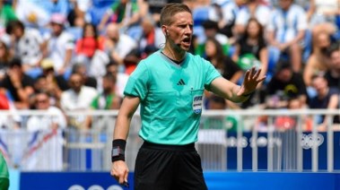 إسبن إسكوس حكم مباراة مصر والكويت 