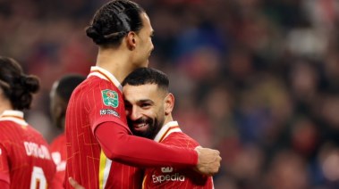 فان دايك وصلاح 