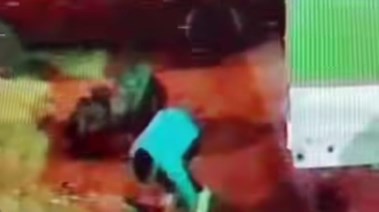  سقوط جرار تريلا 