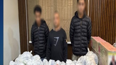 المتهمون بعد ضبطهم