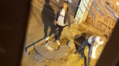 المتهمون بتهديد سيدة ونجلها للتنازل عن قضايا جنائية