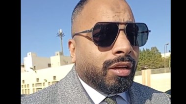 محامي "صغار الهرم" ووالدتهم 