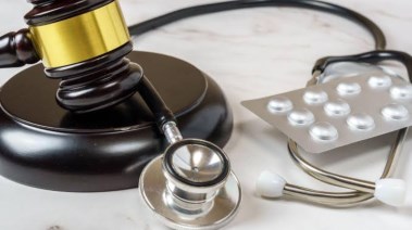 تعبيرية عن المسئولية الطبية