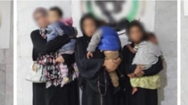 الصغار رفقة أهليهم 