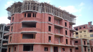 مبنى تحت الإنشاء - أرشيفية 