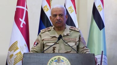 القائد العام للقوات المسلحة وزير الدفاع والإنتاج الحربي، الفريق أول عبد المجيد صقر