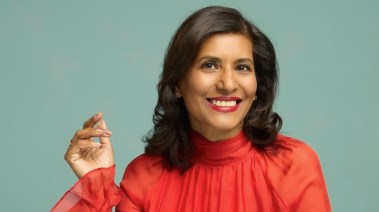 خبيرة التجميل روبي هامر