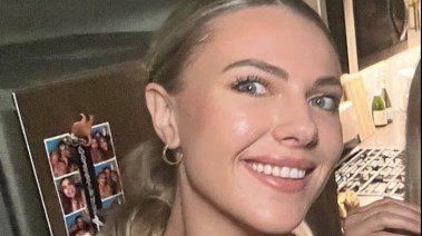  آسبن بروك التي أجرت عمليات تجميل بسبب هوس الفلاتر