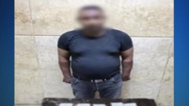 موزع الكروت الانتخابية فى الاقصر 