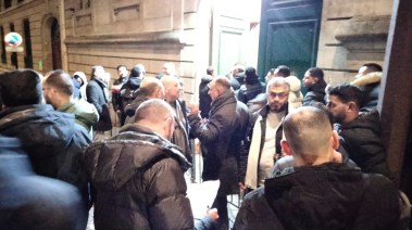 الجالية المصرية في باريس خلال جولة الإعادة لانتخابات مجلس النواب  