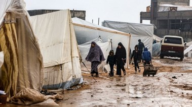 منخفض جوي في غزة يهدد حياة 300 ألف أسرة في غزة