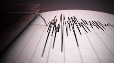 زلزالا بلغت قوته 7.2فى اليابان