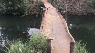 مشاية عبور التلاميذ والاهالى 