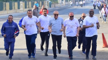 محافظ الأقصر المهندس عبد المطلب عماره يشارك الماراثون 