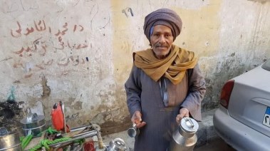 عم حسين أقدم بائع لبن فى الأقصر 