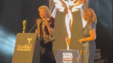 تكريم هالة سرحان في مهرجان وشوشة