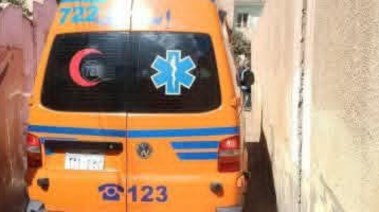 سيارة إسعاف تنقل حالة وفاة - أرشيفية 