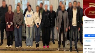 المتهمون بعد ضبطهم 