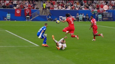 لقطة من مبارة تونس وفلسطين 