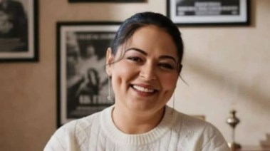 نيفين مندور 