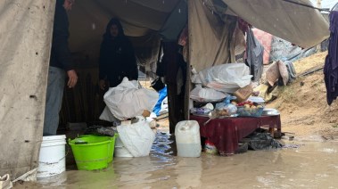 آثار المنخفض الجوي بيرون في غزة