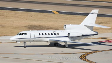 الطائرة فالكون 50