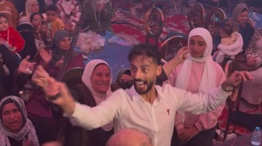 لاعب الأهلي أحمد عبدالقادر من حنته في الدقهلية